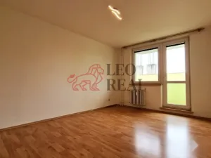 Pronájem bytu 3+1, Veselí nad Moravou, náměstí Míru, 73 m2