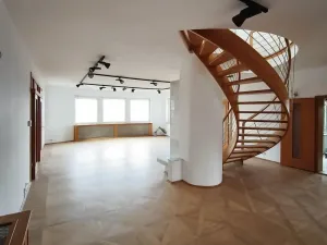 Pronájem vily, Praha - Smíchov, Nový Zlíchov, 801 m2