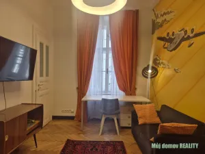 Pronájem bytu 1+1, Praha - Nové Město, Hálkova, 31 m2
