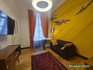 Pronájem bytu 1+1, Praha - Nové Město, Hálkova, 31 m2