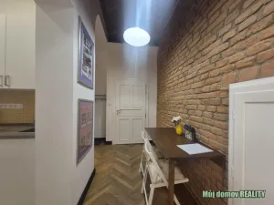 Pronájem bytu 1+1, Praha - Nové Město, Hálkova, 31 m2