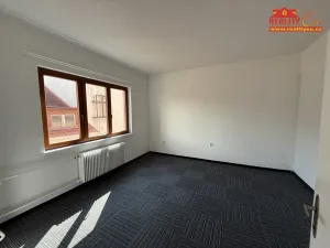 Pronájem bytu 2+1, Náchod, Hrašeho, 68 m2