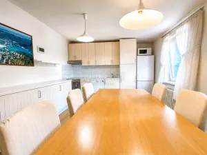 Prodej bytu 3+1, Karlovy Vary, Raisova, 110 m2