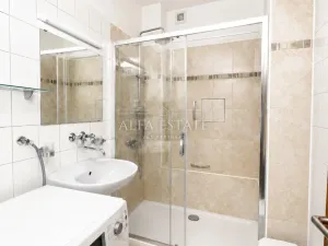 Prodej bytu 3+1, Karlovy Vary, Raisova, 110 m2