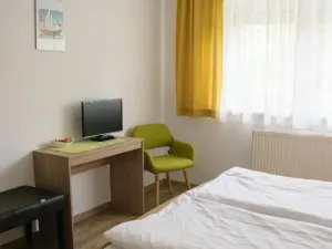 Prodej ubytování, Buk, Kristály utca, 429 m2