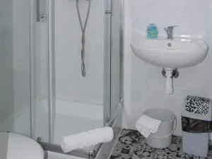 Prodej ubytování, Buk, Kristály utca, 429 m2