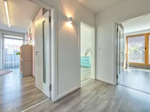 Prodej rodinného domu, Babice, Lomená, 293 m2