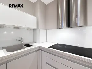 Pronájem bytu 3+kk, Praha - Strašnice, Vinohradská, 96 m2