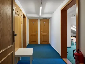 Pronájem kanceláře, Praha - Nové Město, náměstí I. P. Pavlova, 87 m2