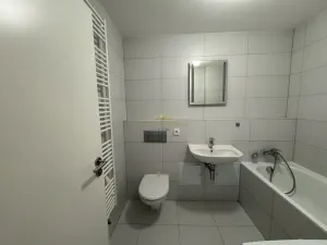 Prodej bytu 1+kk, Praha, S. K. Neumanna, 29 m2