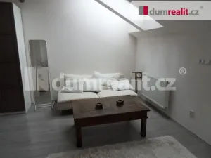 Pronájem bytu 1+1, Praha - Žižkov, Seifertova, 42 m2