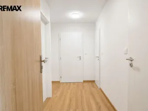 Prodej bytu 3+kk, Pardubice - Polabiny, Bělehradská, 55 m2