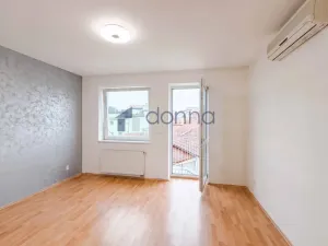 Pronájem činžovního domu, Praha, Jandova, 626 m2