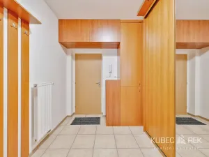 Prodej bytu 1+1, Tábor, Nad Obchvatem, 53 m2