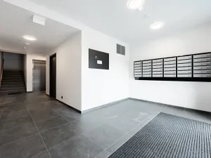 Pronájem bytu 2+kk, Praha - Hlubočepy, Na Zlíchově, 41 m2