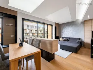 Prodej bytu 2+kk, Praha - Libeň, Menclova, 66 m2