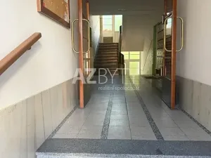 Prodej bytu 2+kk, Praha - Bubeneč, Lotyšská, 38 m2