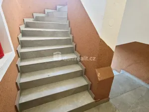 Pronájem bytu 2+1, Děčín - Děčín II-Nové Město, Kamenická, 70 m2