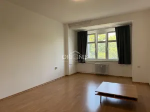 Pronájem bytu 2+1, Chomutov, náměstí Dr. Beneše, 60 m2