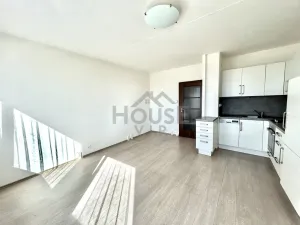 Pronájem bytu 2+kk, Praha - Černý Most, Kpt. Stránského, 44 m2