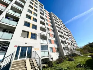 Pronájem bytu 2+kk, Praha - Černý Most, Kpt. Stránského, 44 m2
