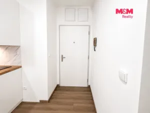 Pronájem bytu 2+1, Praha - Vršovice, Ukrajinská, 52 m2