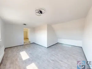 Pronájem bytu 1+1, Jenišovice, 37 m2