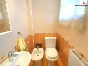 Prodej vily, Praha - Suchdol, 243 m2