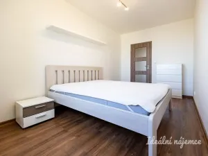 Pronájem bytu 3+kk, Praha - Chodov, Ženíškova, 74 m2