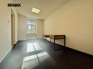 Pronájem kanceláře, Plzeň, Radobyčická, 73 m2