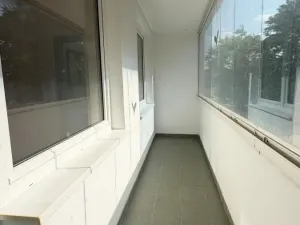 Pronájem bytu 1+kk, Praha - Podolí, Kaplická, 33 m2