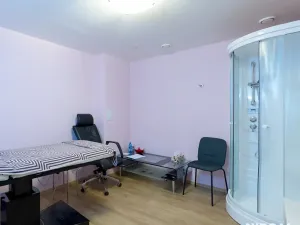 Prodej obchodního prostoru, Praha - Dejvice, Kolejní, 91 m2