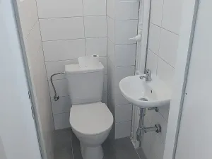 Pronájem obchodního prostoru, Praha - Holešovice, Dělnická, 27 m2