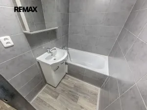 Prodej bytu 2+kk, Praha - Modřany, Mádrova, 44 m2