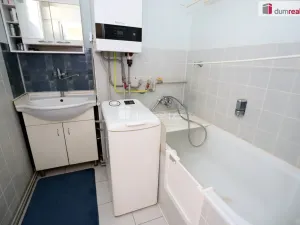 Prodej bytu 2+1, Dobřany, Stromořadí, 67 m2
