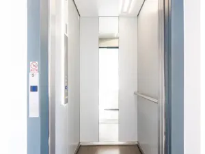 Prodej bytu 3+1, Karlovy Vary, Varšavská, 72 m2