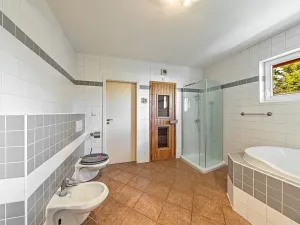 Prodej rodinného domu, Zvole, Přední, 230 m2