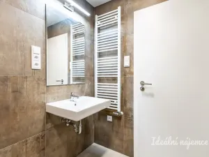 Pronájem bytu 1+kk, Praha, Gerstelova, 35 m2