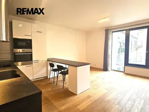 Pronájem bytu 2+kk, Praha - Libeň, Primátorská, 50 m2