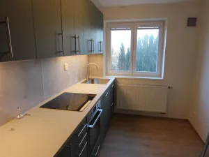 Pronájem bytu 2+1, Praha - Uhříněves, V bytovkách, 60 m2