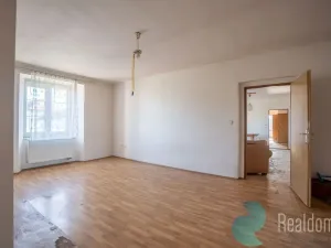 Prodej skladu, Chotětov, Husovo náměstí, 3000 m2