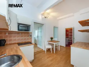 Pronájem bytu 2+1, Praha - Vinohrady, Soběslavská, 52 m2