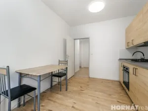 Pronájem bytu 2+1, Praha - Vršovice, Karpatská, 56 m2