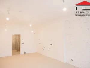 Prodej kanceláře, Frýdek-Místek, Zámecké nám., 74 m2