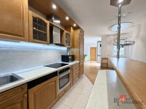 Pronájem bytu 4+kk, Praha - Hlubočepy, Voskovcova, 179 m2