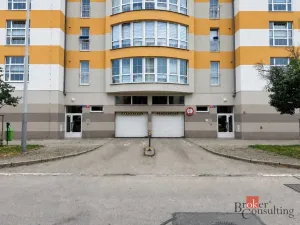 Pronájem pokoje, Praha - Hlubočepy, Voskovcova, 179 m2