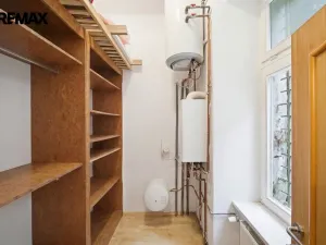Prodej obchodního prostoru, Karlovy Vary, Moravská, 160 m2