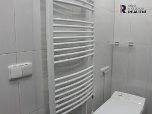 Pronájem bytu 2+1, Karlovy Vary - Rybáře, Majakovského, 54 m2