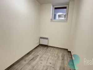 Pronájem bytu 1+1, Kaplice, Omlenická, 30 m2