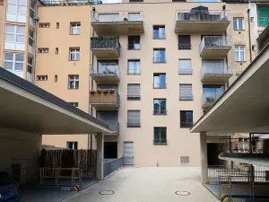 Pronájem bytu 2+kk, Praha - Nusle, Kloboučnická, 48 m2